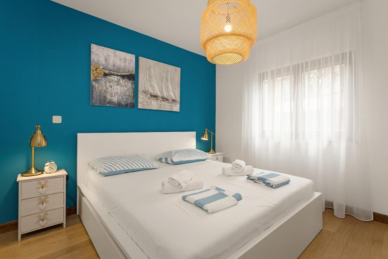 Apartments Cesare With Shared Pool Liznjan Exterior photo