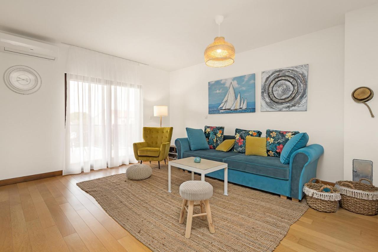 Apartments Cesare With Shared Pool Liznjan Exterior photo